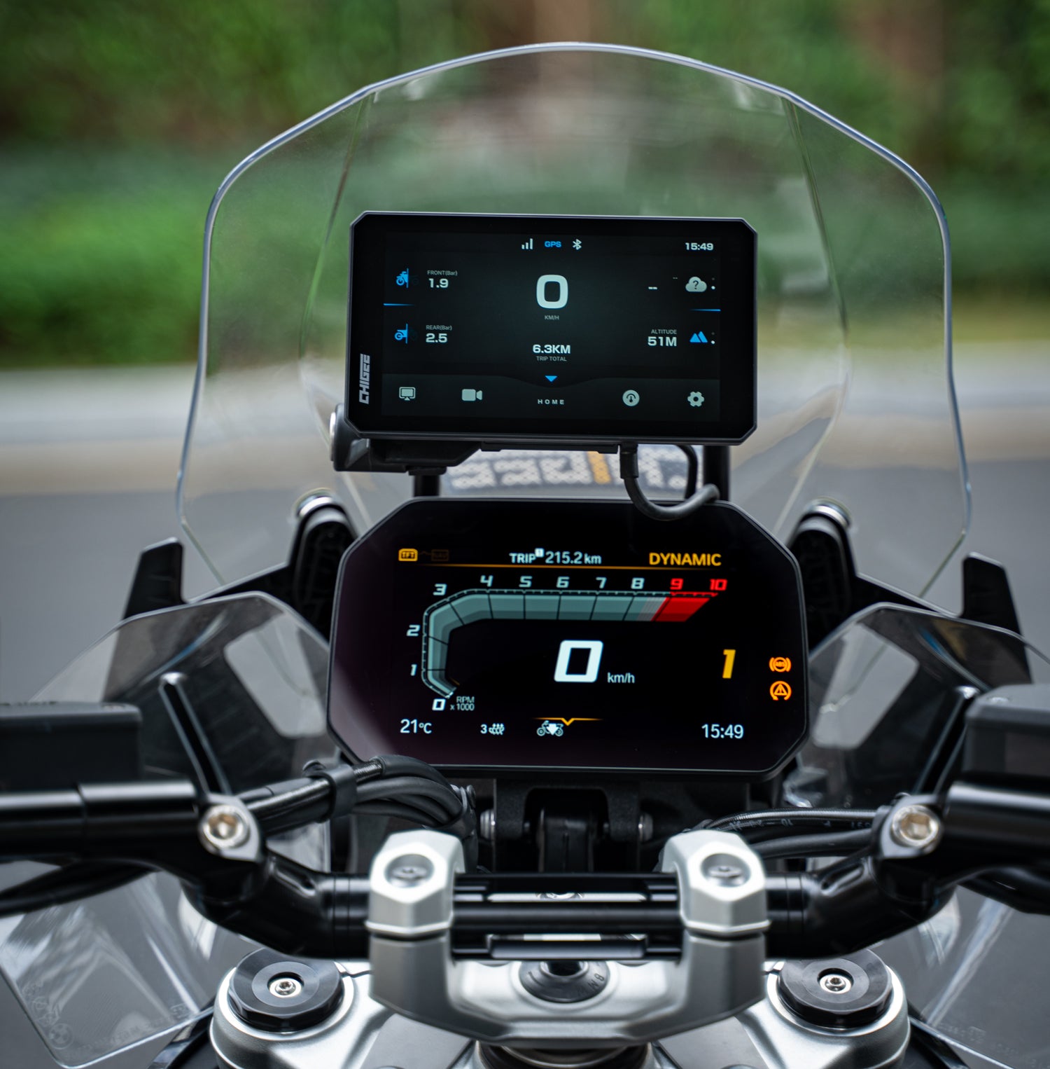 バイク界に革命を起こす業界初6インチスマートモニター | AIO-6 MAX