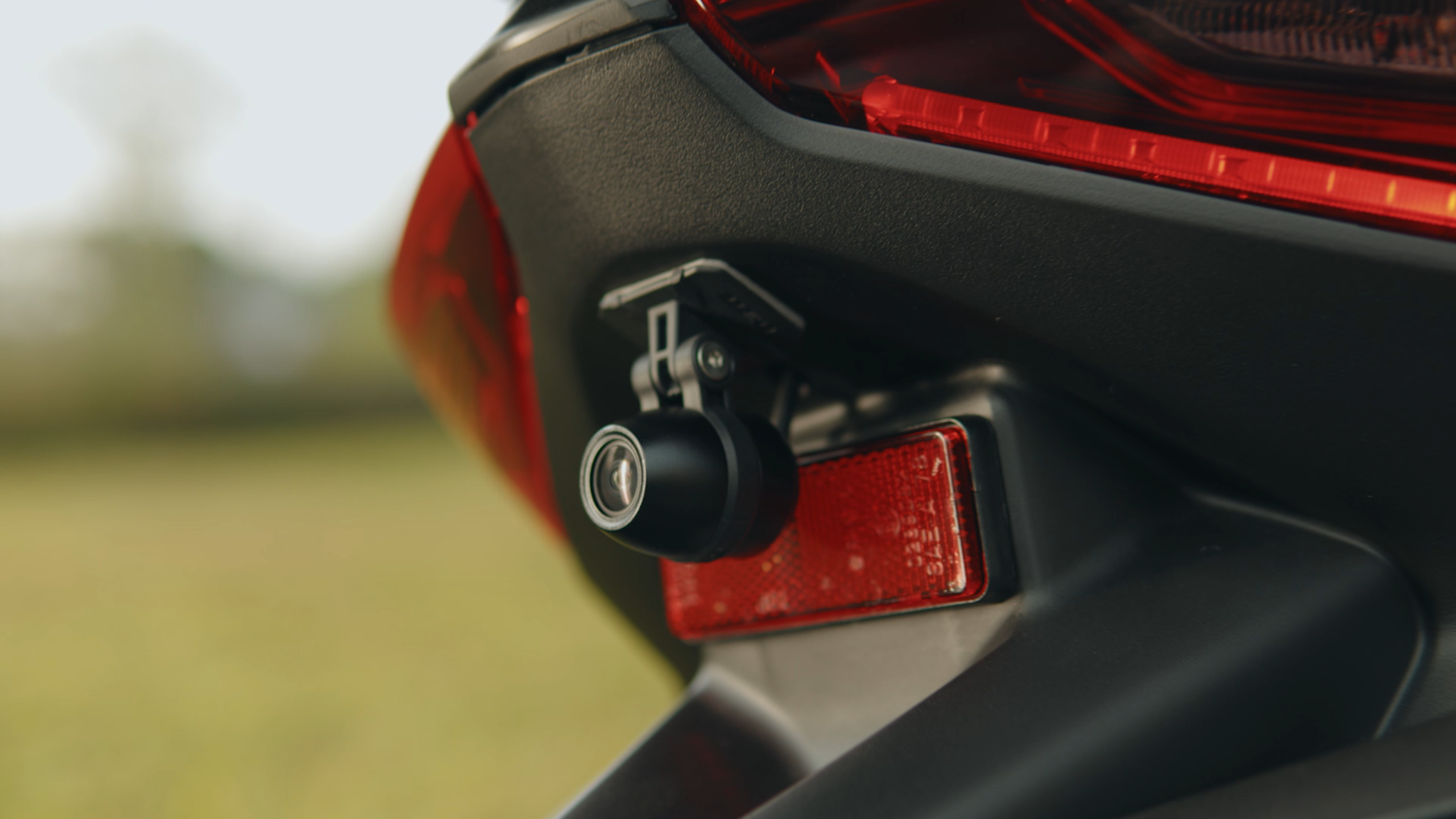 ドライブレコーダー機能用前後カメラ AIO-6 MAX/LTE専用【12月初旬発送予定】