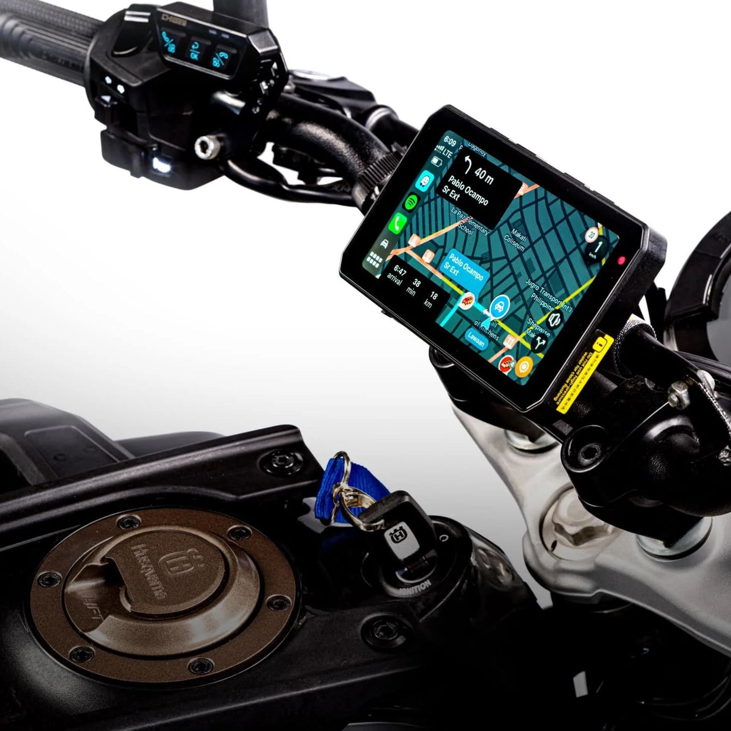 常に最新の地図情報を表示|AIO-5 Play