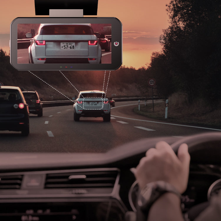 望遠レンズで50m先もくっきり記録可能| EYES