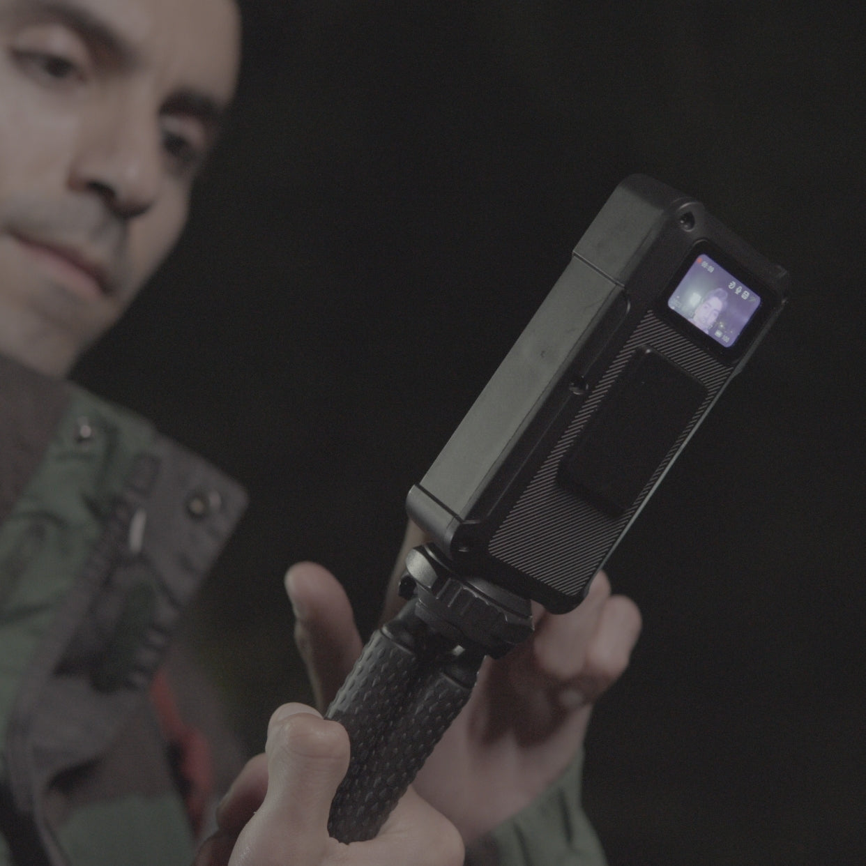 どこでも取り付け簡単!暗視対応でコンパクトな防犯カメラ| AKY-M1 - AKEEYO