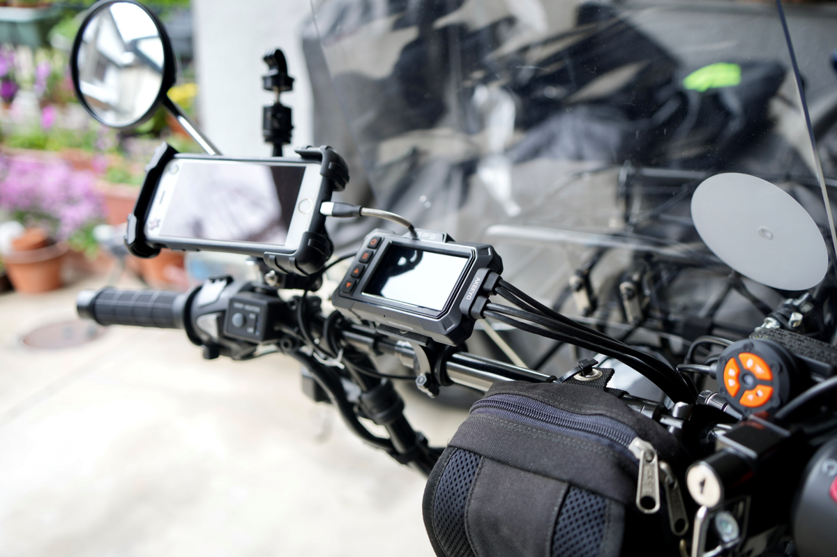 高機能バイク用ドラレコ。取り付け簡単！