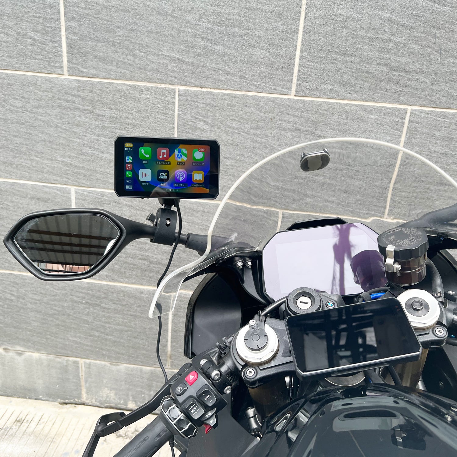 スーパークランプ式 レーシングバイクのミラーに取付用マウント