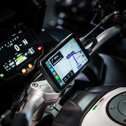 AIO-5 Play ライディングの新世紀　バイク専用スマートライドディスプレイ